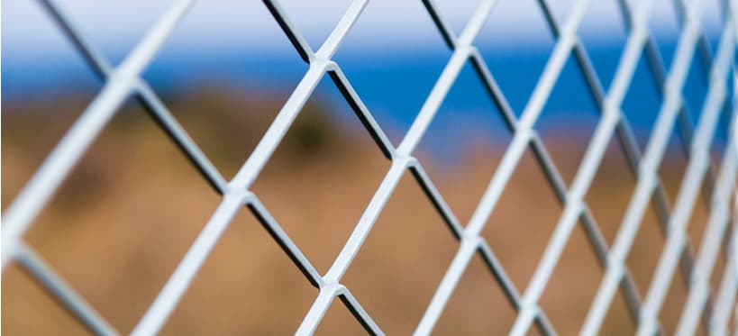 Doppelter Maschendrahtzaun für Haustiere: Happy Boundaries