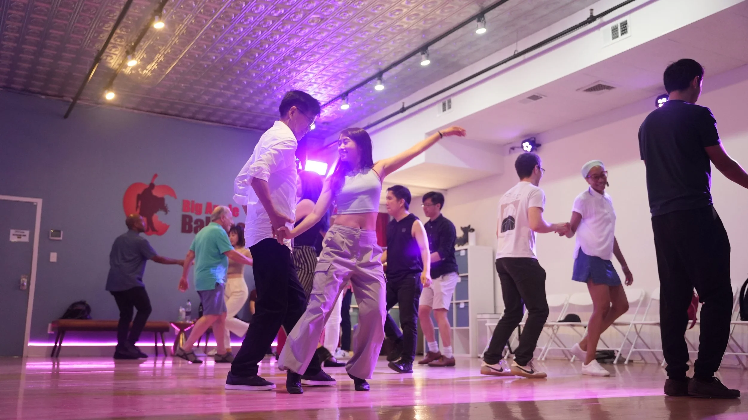 Bachata Gruppenunterricht Köln – Spaß im Kurs